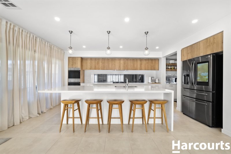 Photo - 57 Queensbridge Avenue, Tarneit VIC 3029 - Image 3