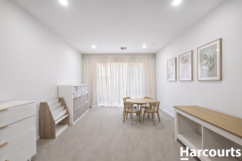 Photo - 57 Queensbridge Avenue, Tarneit VIC 3029 - Image 9