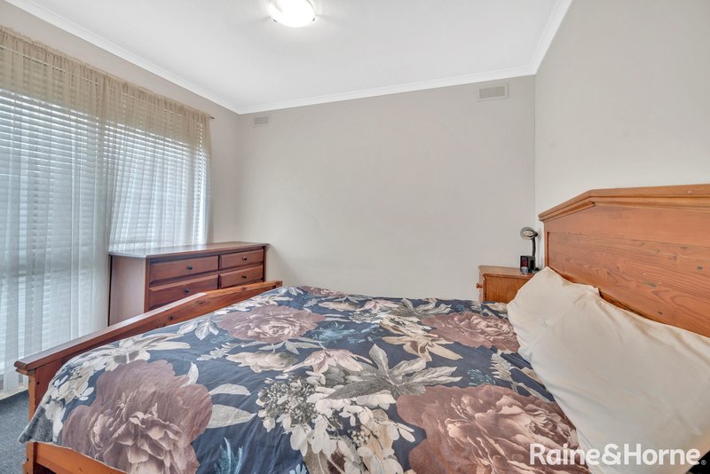 Photo - 5/7 Raymond Street, Melton South VIC 3338 - Image 8