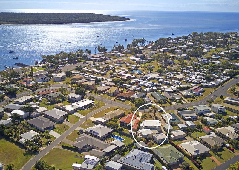 Photo - 57 Riverview Drive, Burrum Heads QLD 4659 - Image 2