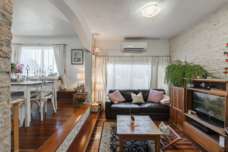 Photo - 57 Rowbotham Street, Rangeville QLD 4350 - Image 8