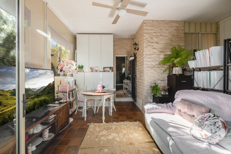 Photo - 57 Rowbotham Street, Rangeville QLD 4350 - Image 14