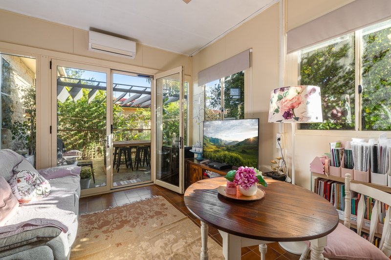 Photo - 57 Rowbotham Street, Rangeville QLD 4350 - Image 17