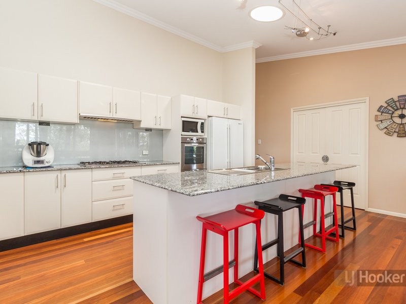 Photo - 57 Rudyard Street, Forest Lake QLD 4078 - Image 3