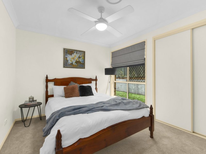 Photo - 57 Saturn Crescent, Bridgeman Downs QLD 4035 - Image 14