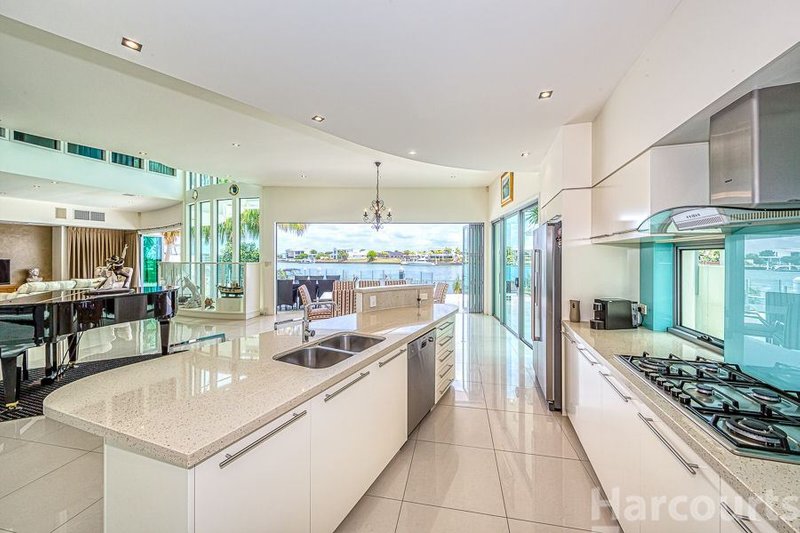 Photo - 57 Seaside Dr , Banksia Beach QLD 4507 - Image 13