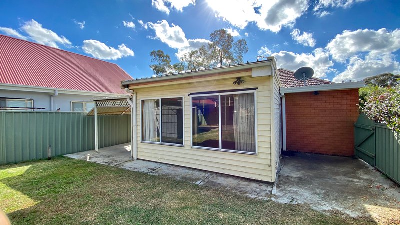 Photo - 57 Shenstone Road, Riverwood NSW 2210 - Image 12