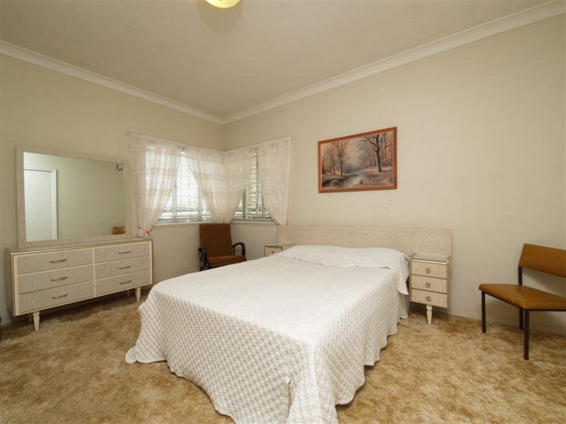 Photo - 57 St. Vincent Street, Ashgrove QLD 4060 - Image 9