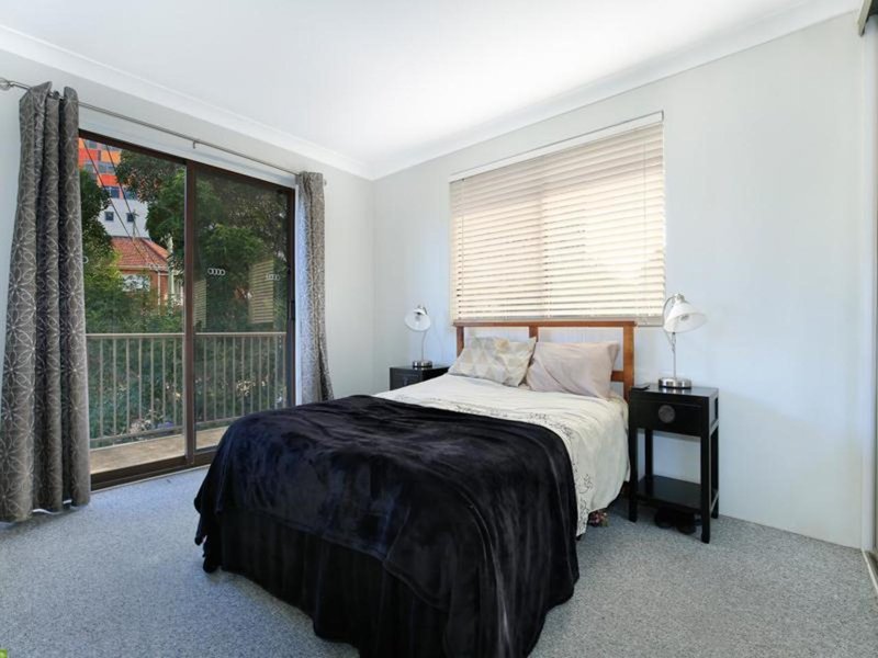 Photo - 5/7 Staff Street, Wollongong NSW 2500 - Image 8