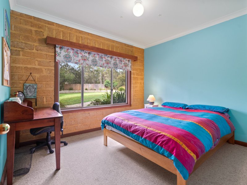 Photo - 57 Strathmore Crescent, Kalaru NSW 2550 - Image 14