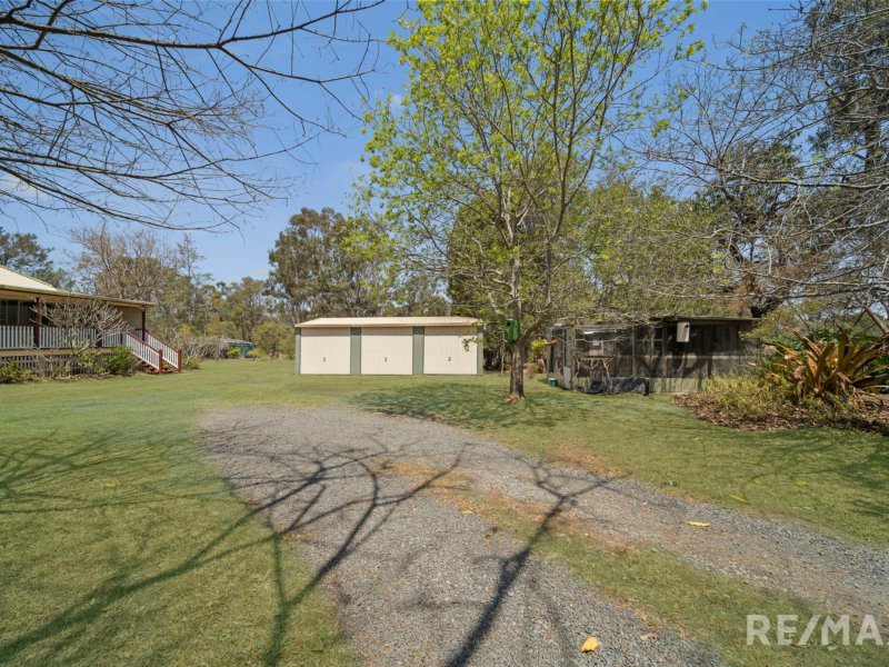 Photo - 57 The Grange Road, Gleneagle QLD 4285 - Image 3