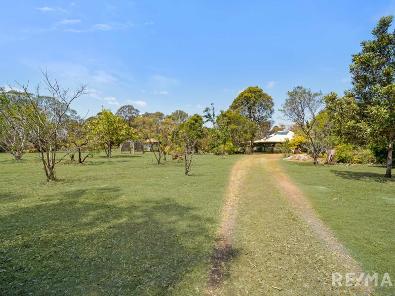 Photo - 57 The Grange Road, Gleneagle QLD 4285 - Image 14