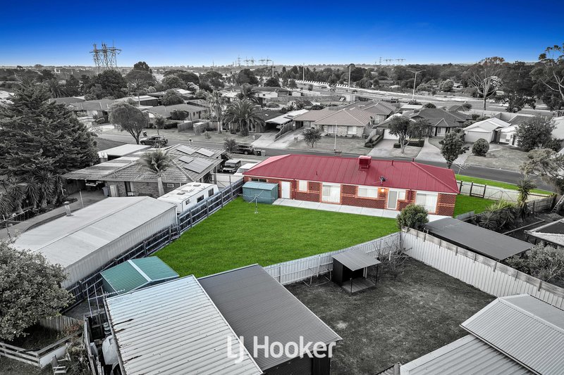 Photo - 57 Toirram Crescent, Cranbourne VIC 3977 - Image 23