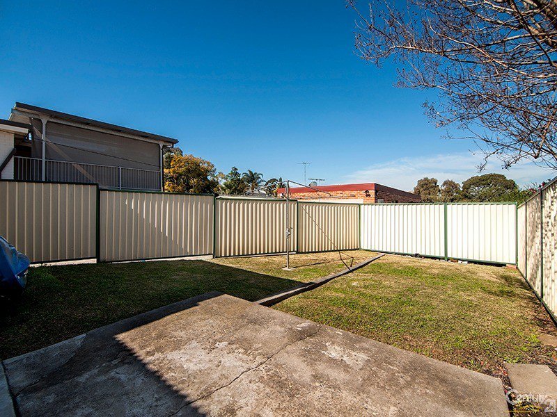 Photo - 57 Townsend Street, Condell Park NSW 2200 - Image 6