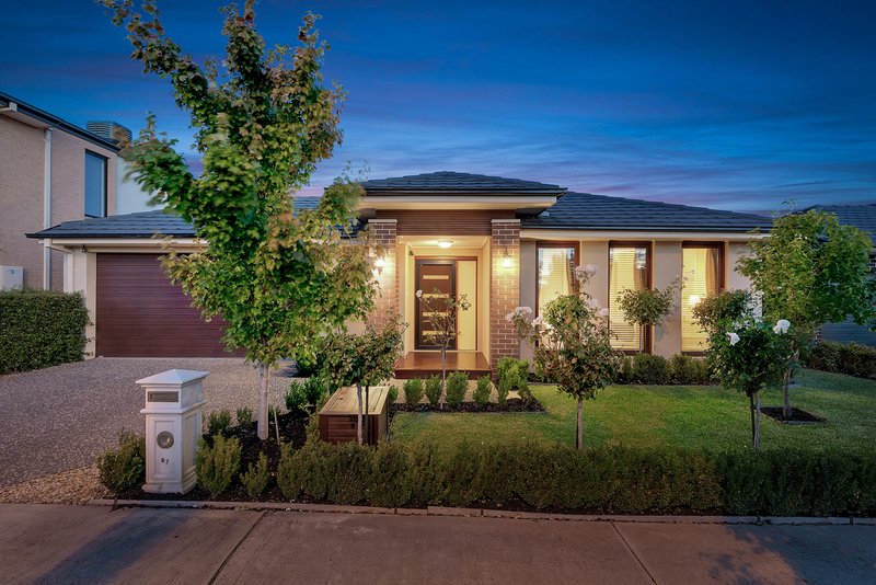 57 Trillium Boulevard, Mickleham VIC 3064