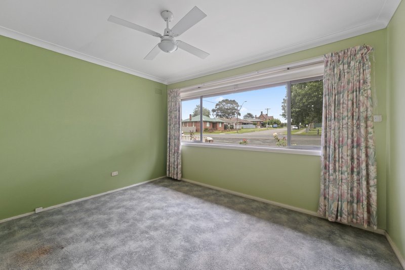 Photo - 57 Victoria Street, Goulburn NSW 2580 - Image 6