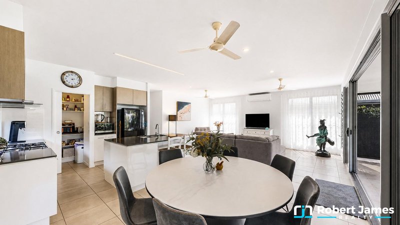 Photo - 57 Ward Street, Tewantin QLD 4565 - Image 5