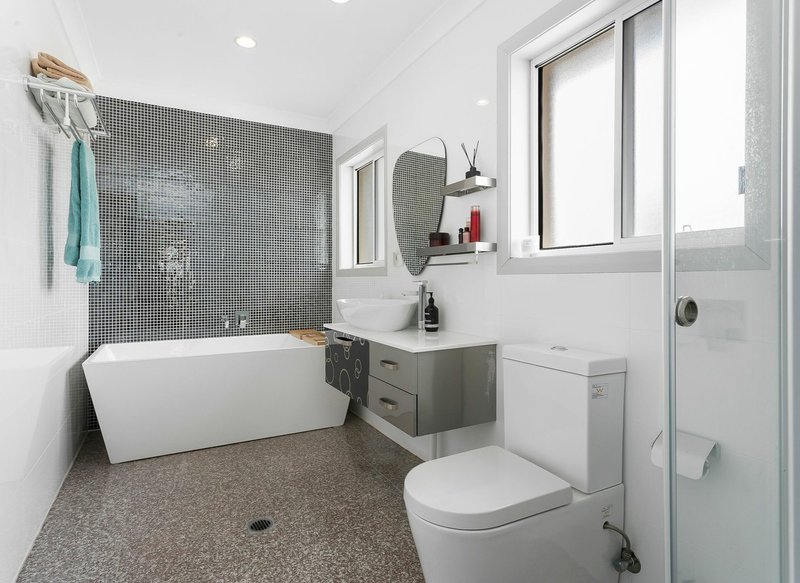 Photo - 57 Wattle Road, North Manly NSW 2100 - Image 11