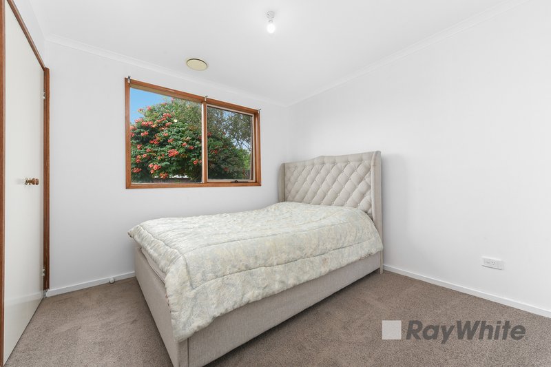 Photo - 57 Waverley Park Drive, Cranbourne North VIC 3977 - Image 9