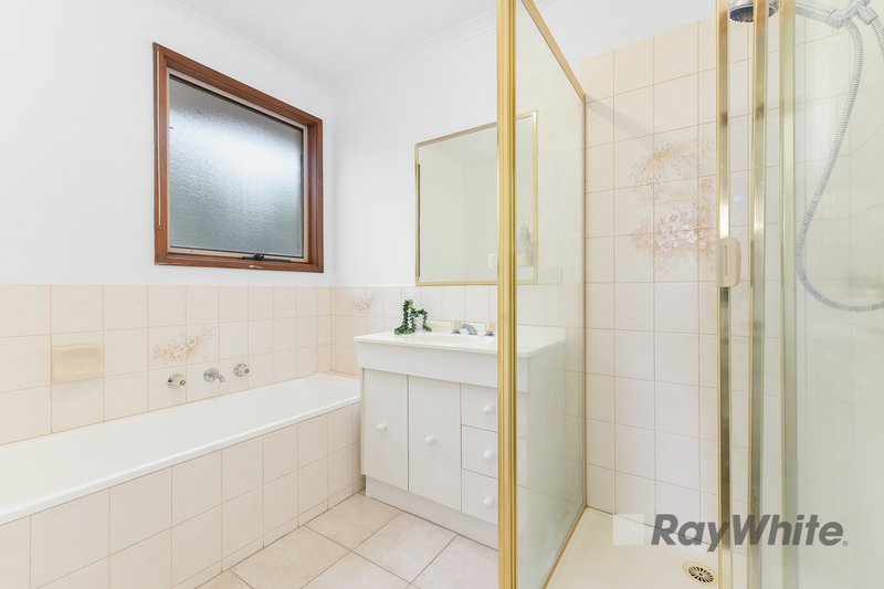 Photo - 57 Waverley Park Drive, Cranbourne North VIC 3977 - Image 11