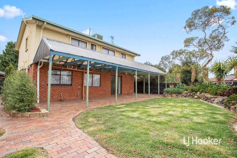 Photo - 57 Whitsunday Drive, Hoppers Crossing VIC 3029 - Image 14