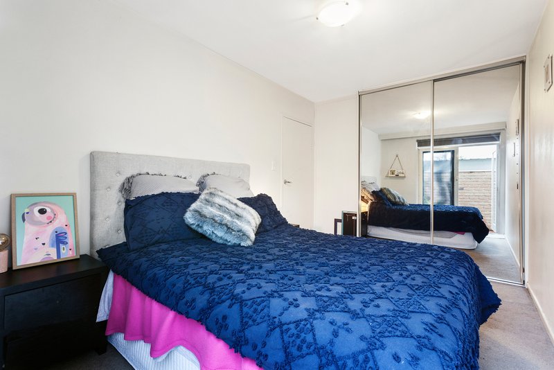 Photo - 5/7 Wild Cherry Road, Ormond VIC 3204 - Image 5