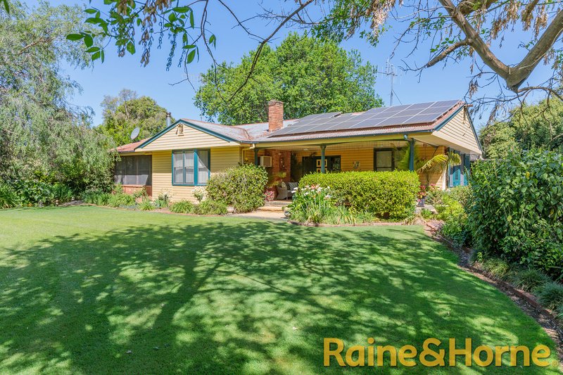 57 Wingfield Road, Narromine NSW 2821