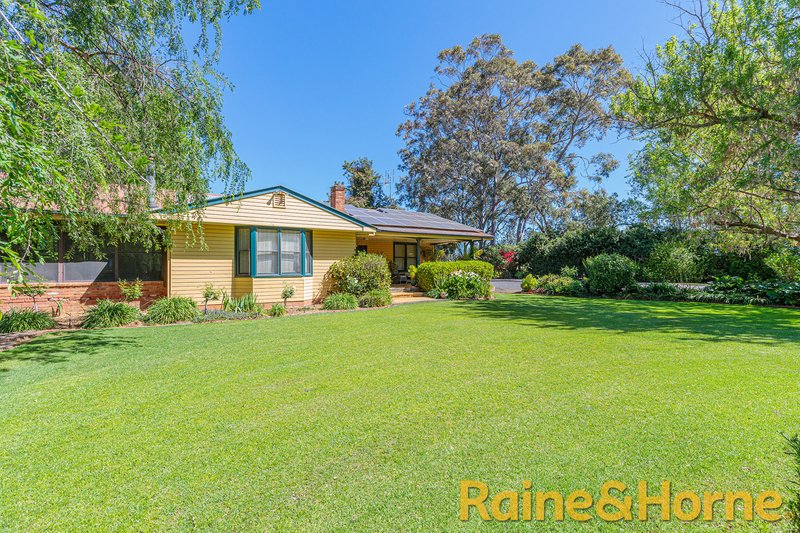 Photo - 57 Wingfield Road, Narromine NSW 2821 - Image 2