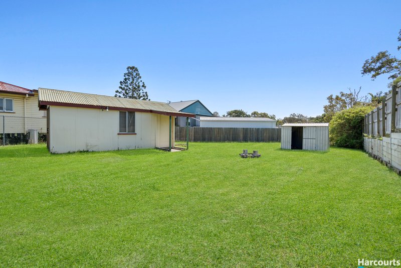 Photo - 57 Wondall Road, Wynnum West QLD 4178 - Image 2