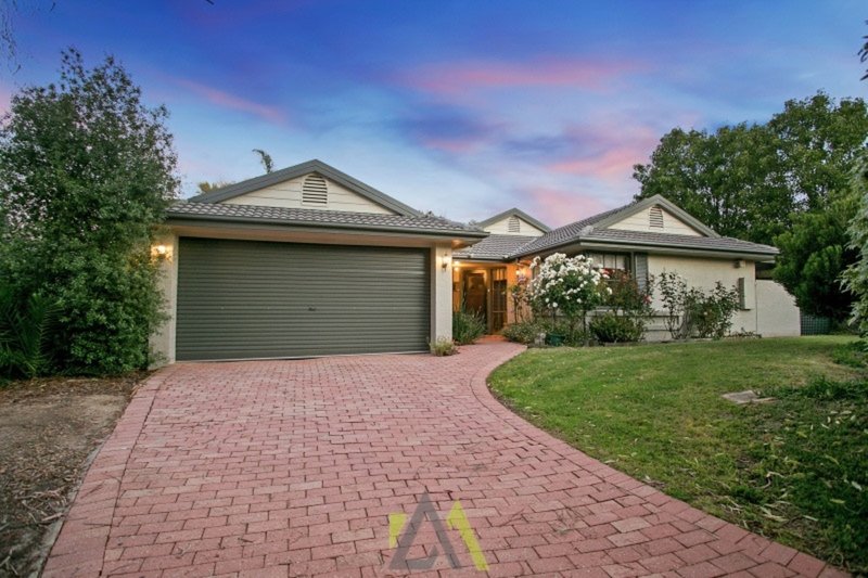 Photo - 57 Woodside Avenue, Frankston South VIC 3199 - Image 2