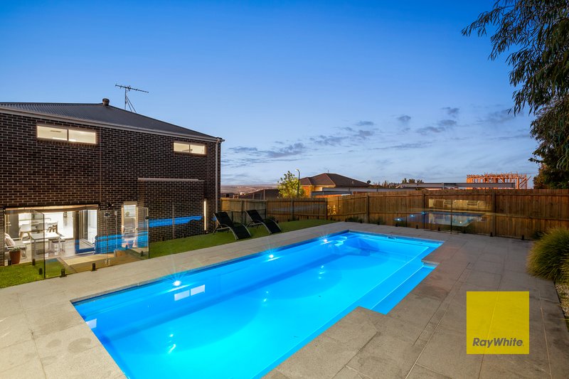 Photo - 57 Woolondoon Drive, Highton VIC 3216 - Image 20