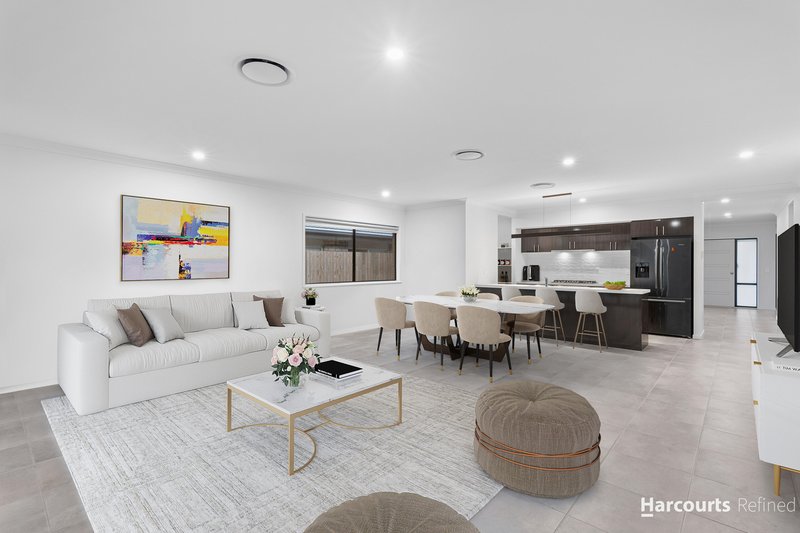 Photo - 57 Yellowstone Circuit, Yarrabilba QLD 4207 - Image 4
