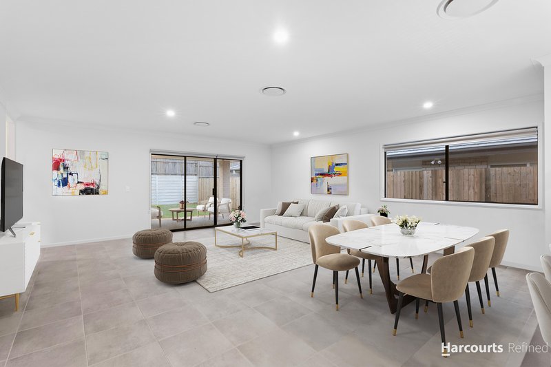 Photo - 57 Yellowstone Circuit, Yarrabilba QLD 4207 - Image 6