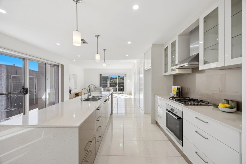 Photo - 570 Montague Road, Modbury North SA 5092 - Image 6