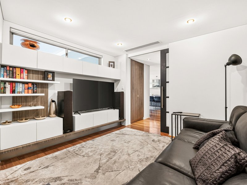 Photo - 5/70 Wittenoom Street, East Perth WA 6004 - Image 12