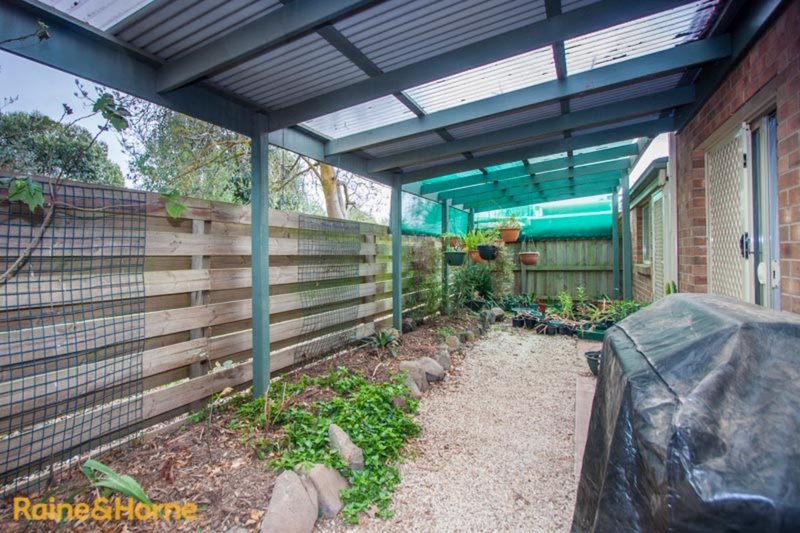 Photo - 5/71 Barry Street, Romsey VIC 3434 - Image 9