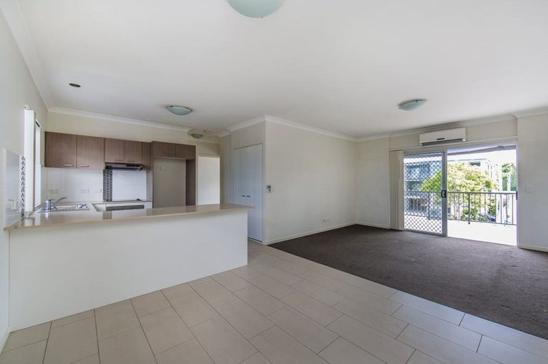 Photo - 5/71 Charlie Street, Zillmere QLD 4034 - Image 4