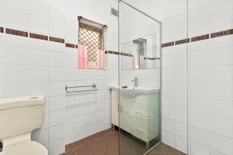 Photo - 5/71 Queen Victoria Street, Bexley NSW 2207 - Image 3