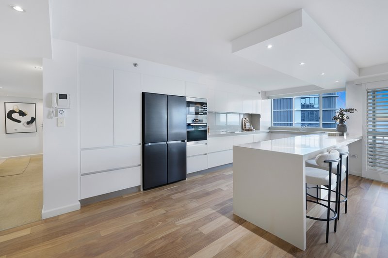 Photo - 57/3 Cunningham Avenue, Main Beach QLD 4217 - Image 11