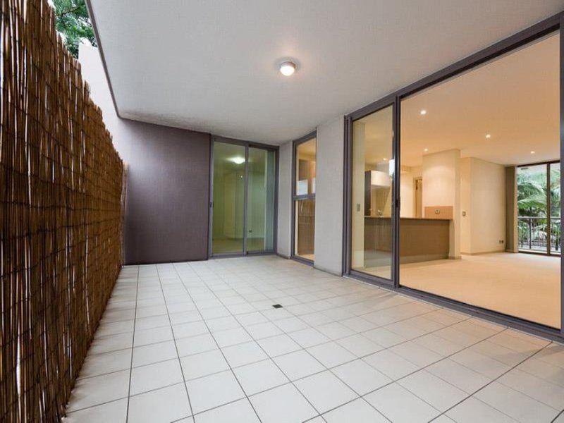 Photo - 57/313-323 Crown Street, Wollongong NSW 2500 - Image 2