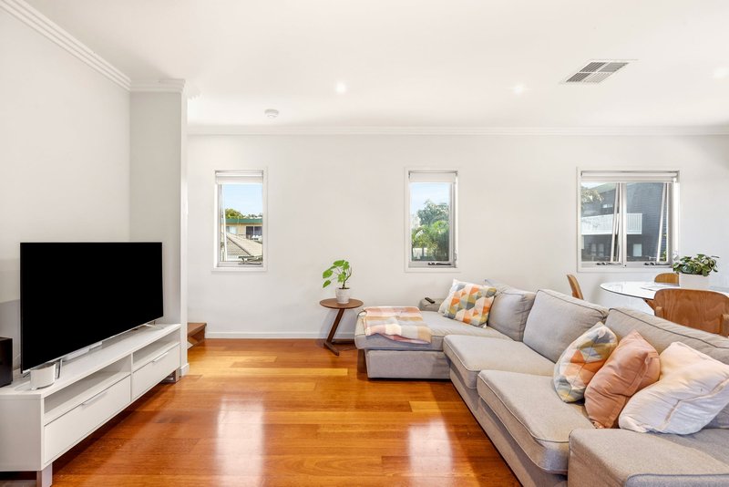 Photo - 5/736 Wynnum Road, Morningside QLD 4170 - Image 2