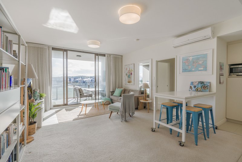 Photo - 57/37 Orsino Boulevard, North Coogee WA 6163 - Image 2