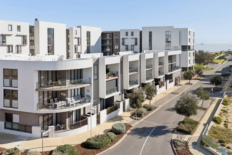 Photo - 57/37 Orsino Boulevard, North Coogee WA 6163 - Image 16