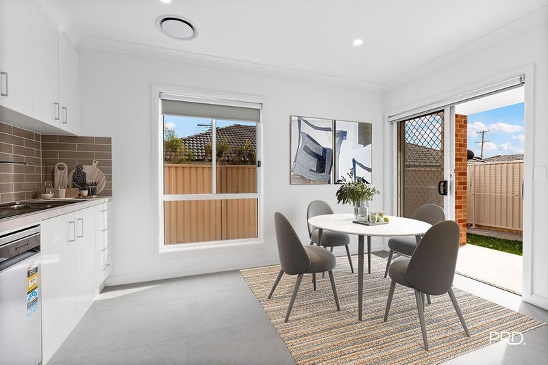 Photo - 5/75 Great Western Highway, Kingswood NSW 2747 - Image 3