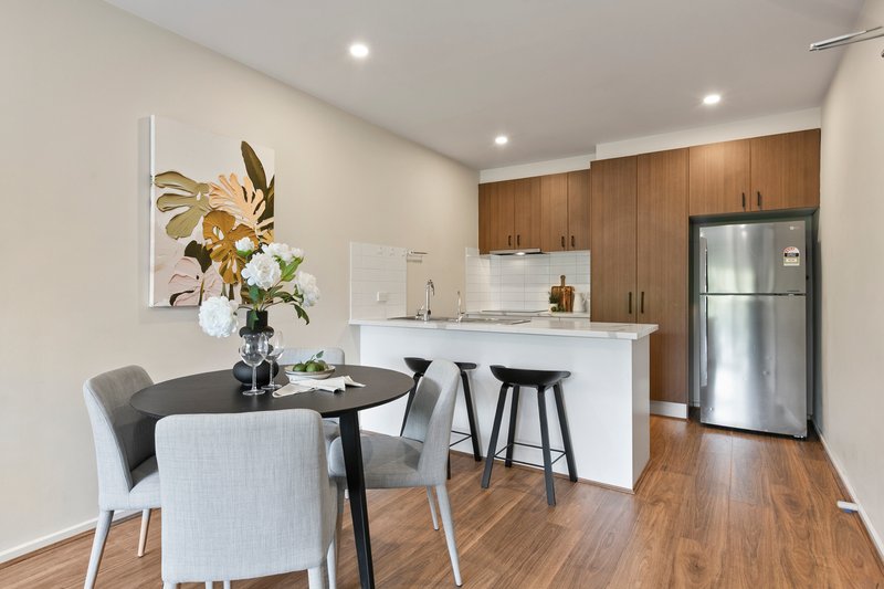 Photo - 5/755 Plenty Road, Reservoir VIC 3073 - Image 4