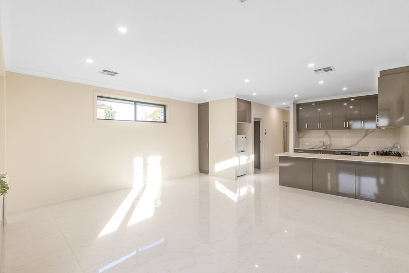 Photo - 576A Regency Road, Broadview SA 5083 - Image 2