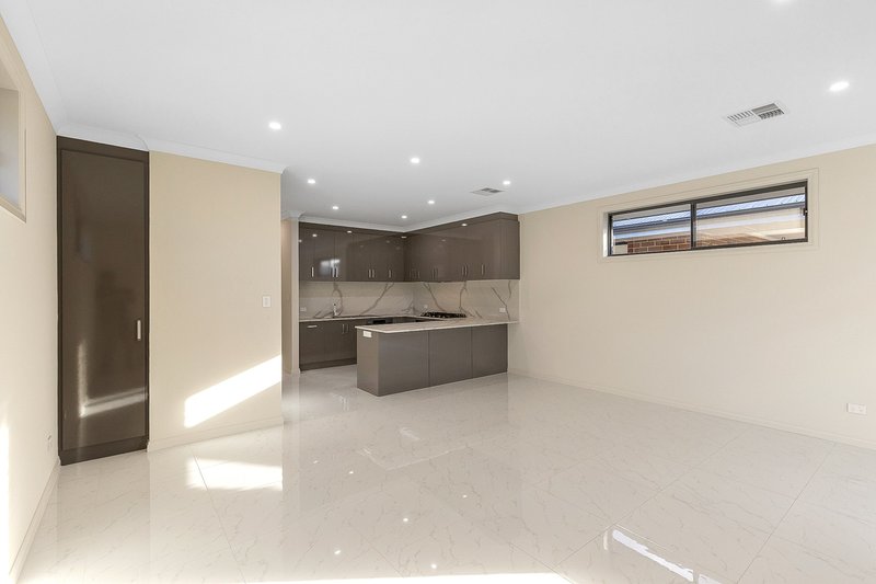 Photo - 576A Regency Road, Broadview SA 5083 - Image 3