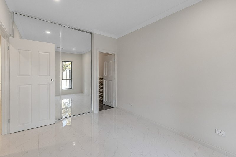 Photo - 576A Regency Road, Broadview SA 5083 - Image 11