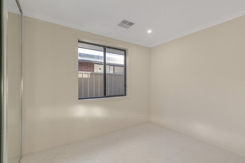 Photo - 576A Regency Road, Broadview SA 5083 - Image 13