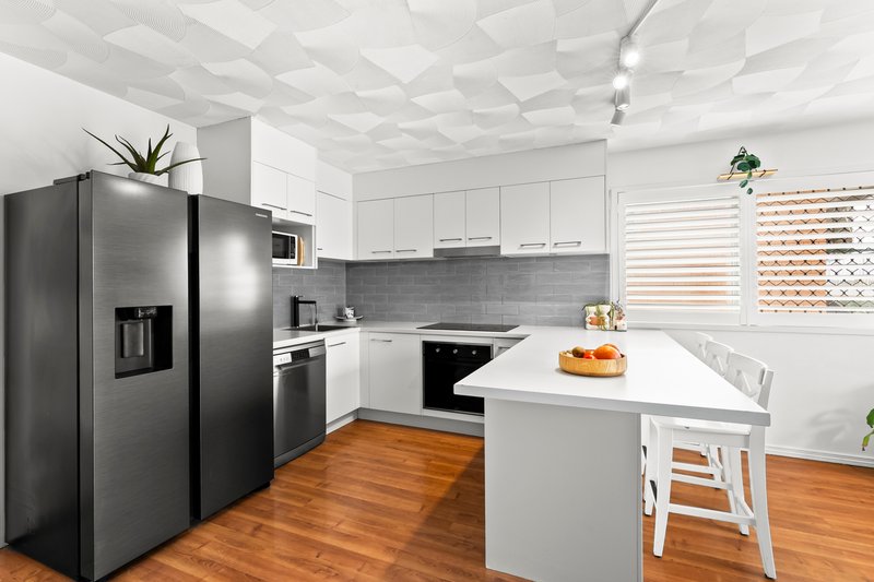 Photo - 5/77 Enoggera Terrace, Red Hill QLD 4059 - Image 4